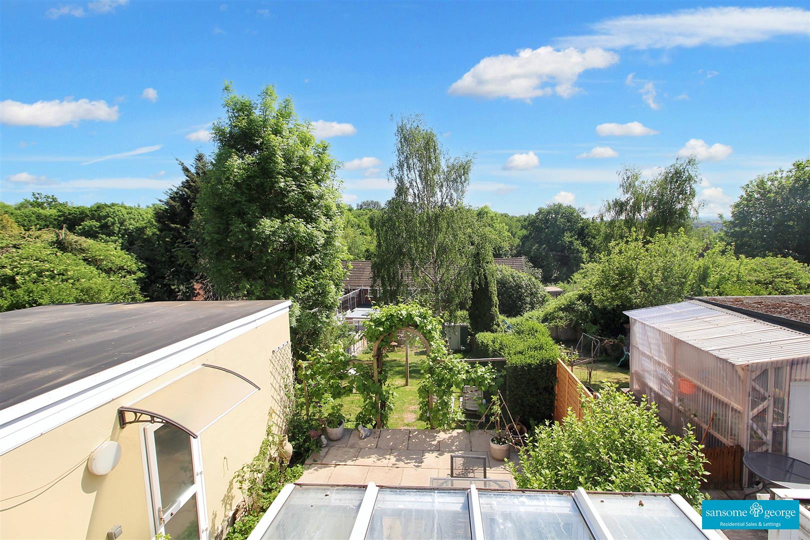 Birdhill Avenue, Reading